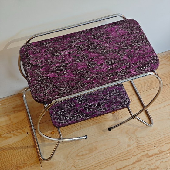 Image 1 of Vintage bijzettafel paars