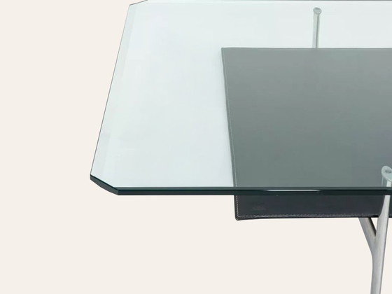 B&B Italia Diesis Coffee Table – Glass | Antonio Citterio – Leather (photo 3 of 5)