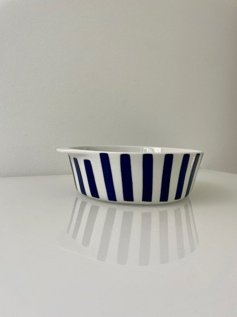 Image 1 of Plateau de service vintage Dan-Ild Lyngby Ildfast avec rayures bleu cobalt