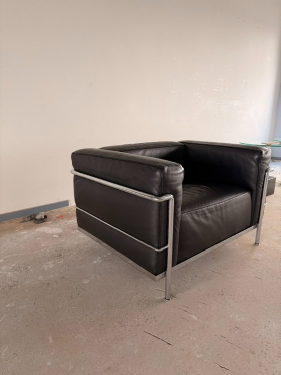 Image 1 of Divano Cassina LC3