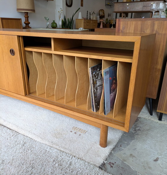 Image 1 of Buffet danois vintage unique pour vinyles