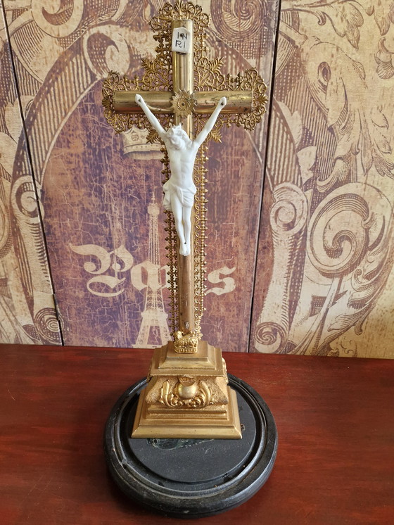 Image 1 of Antique bell jar with crucifix 58x25