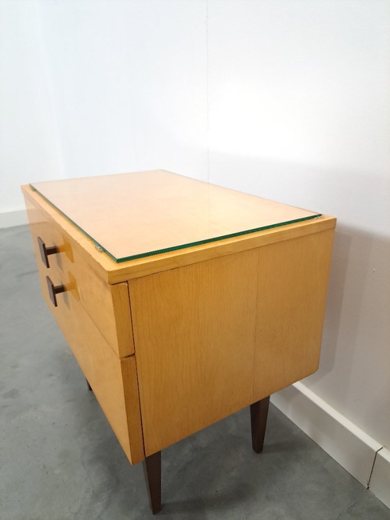 Image 1 of Set nachtkastjes met lade en vierkante grepen