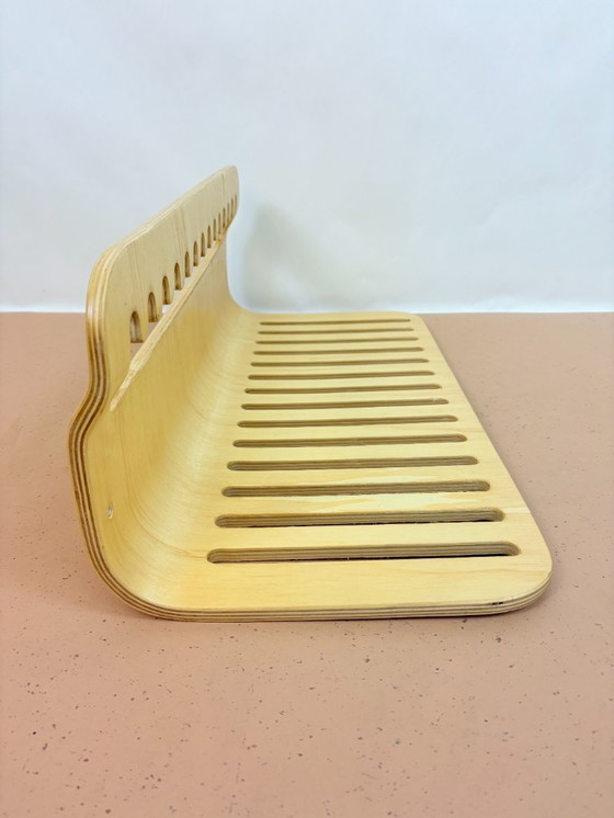 Image 1 of Percha de madera contrachapada curvada sueca - Kantra