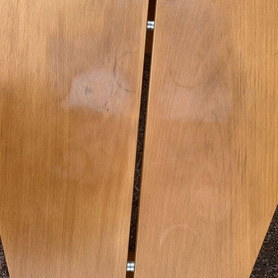 Image 1 of Skandinavischer trapezförmiger Beistelltisch