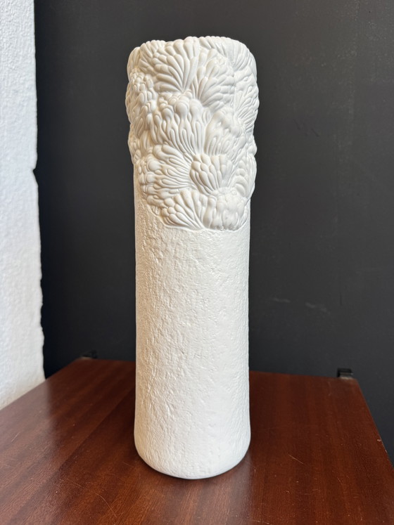 Image 1 of Vase rouleau porcelaine biscuit années 70