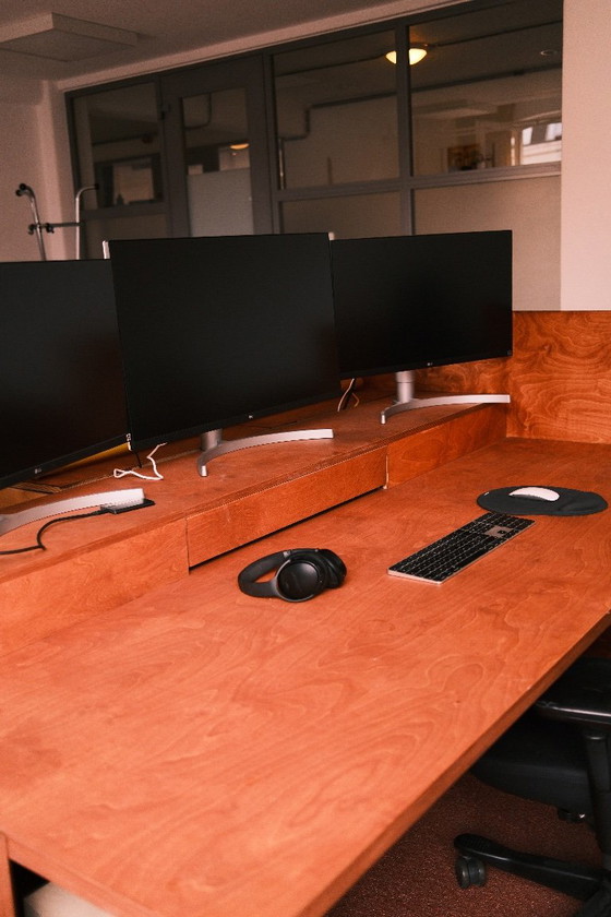 Design Bureau - Berkenhout - 215cm X 138cm – Wood (photo 5 of 25)