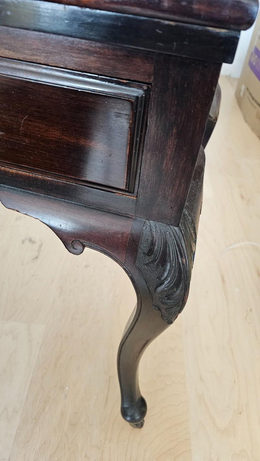 English mahogany table
