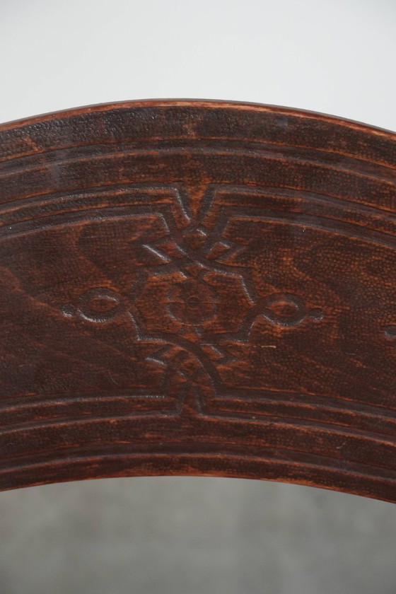 Image 1 of Sedia da bistrot Cosmos in legno vintage e senza tempo con splendidi intagli