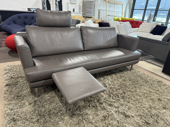 Image 1 of Entretiempo Liv