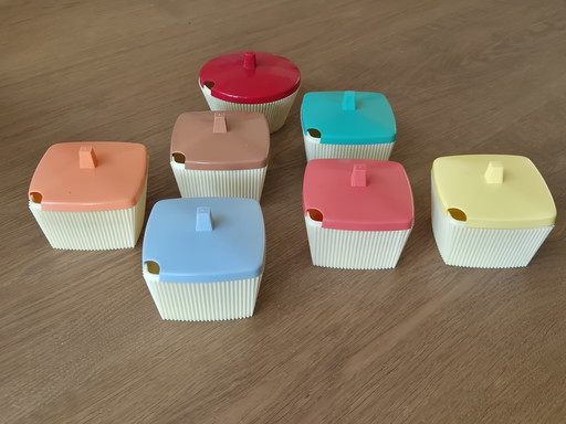 Plastic retro trays from Turkstra