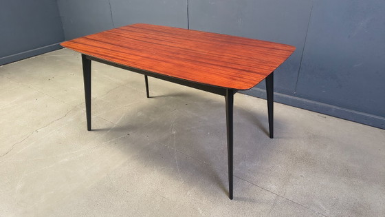 Image 1 of Uitschuifbare eettafel van Alfred Hendrickx voor Belform, jaren 1950.