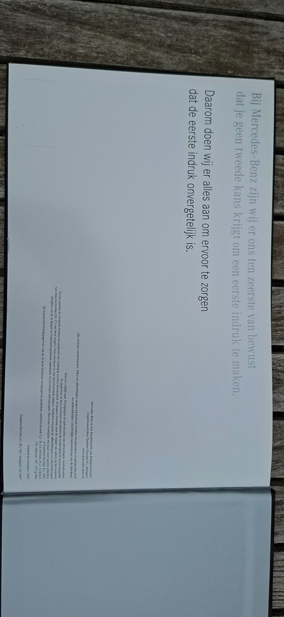 Image 1 of Mercedes-Benz books & brochures – rare collection