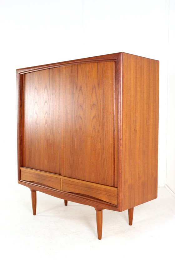 Axel Christen per Aco Mobler credenza danese vintage – Credenze alte, Wood (photo 3 of 16)