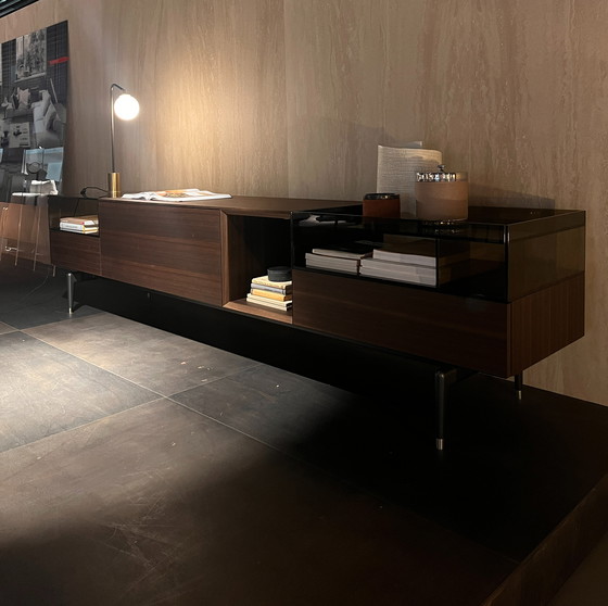 Image 1 of Buffet Flexform Jeremy