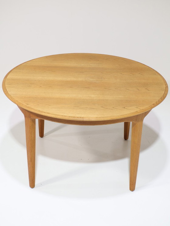 Image 1 of Tavolo da pranzo allungabile Henning Kjaernulf modello 62 rovere Sorø