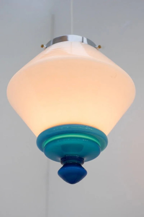 Image 1 of Suspension Art déco scandinave en verre opalin avec détails bleu azur, années 1930