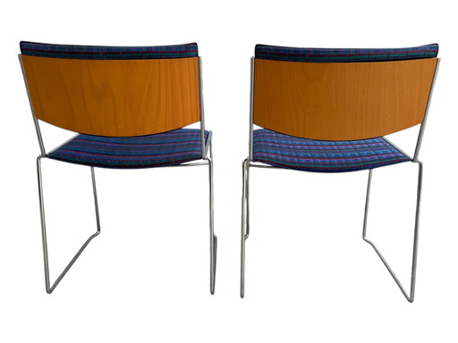 15x stapelbare Designerstühle