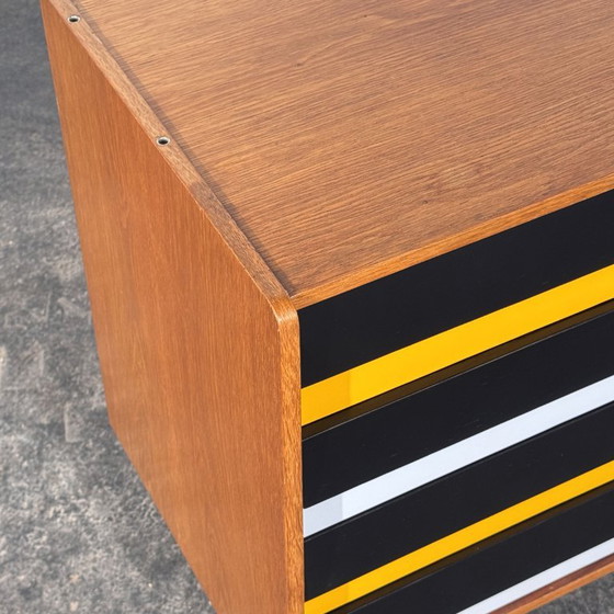 Credenza U-450 di Jiří Jiroutek per Interier Praha, anni '60 – Credenze, Legno (photo 12 of 13)