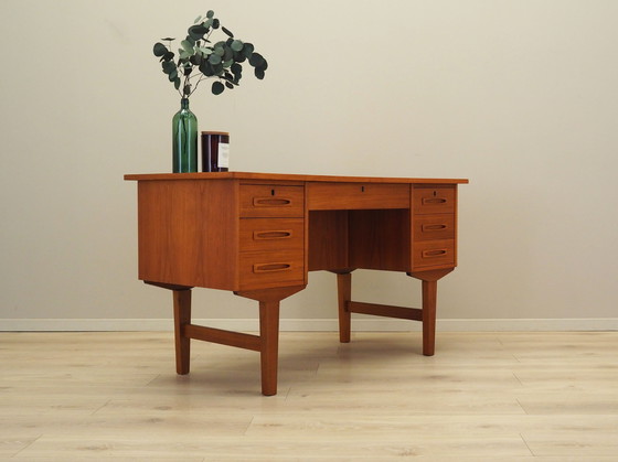 Image 1 of Bureau en teck, design danois, années 1960, Production : Danemark