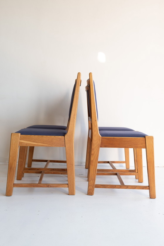 Image 1 of 4X Vintage Massief Houten Eetkamerstoelen Met Blauwe Bekleding