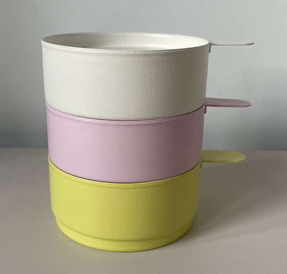 Image 1 of IKEA - Tre candelieri impilabili in metallo nei colori pastello degli anni '90: rari!