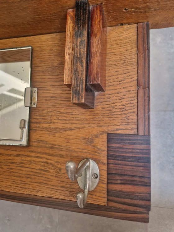 Image 1 of Wunderschöne Garderobe aus der Amsterdamer Schule – Eiche & Coromandel – Art déco 1920er/1930er Jahre