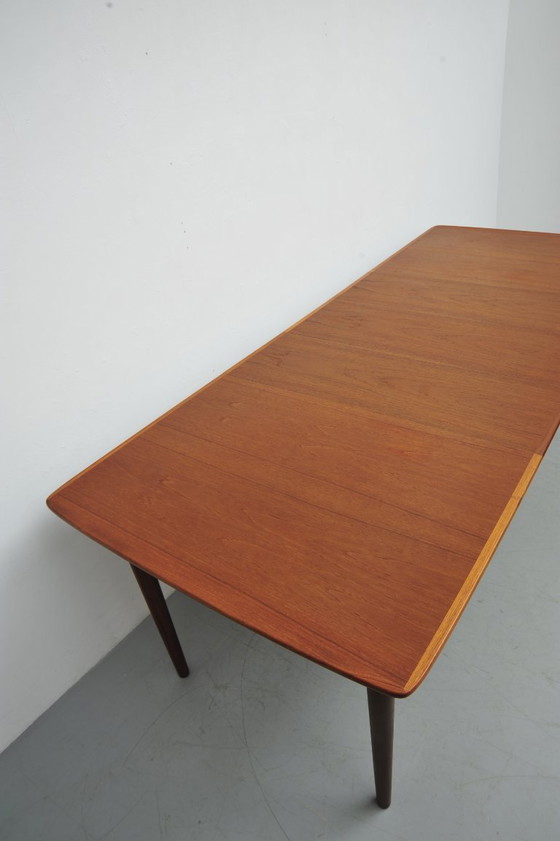 Image 1 of Table de salle à manger en teck (années 1960)