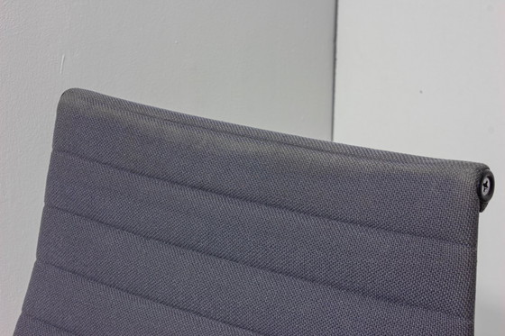 Image 1 of Sillas de oficina Herman Miller EA109