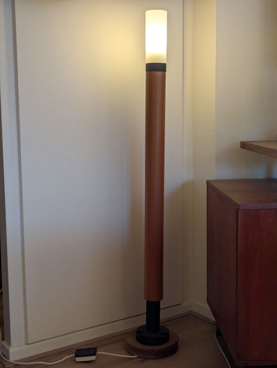 Lampada vintage in legno mid-century Massive forma particolare – Lampade da terra, Vetro, Metallo (photo 4 of 8)