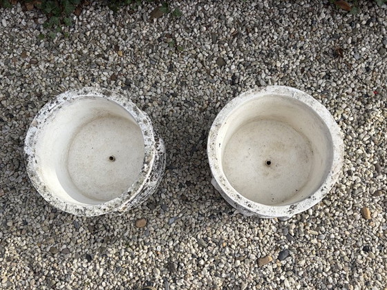Image 1 of 2 grandi vasi decorativi vintage in cemento