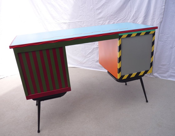 Image 1 of Bureau  vintage 4 Tiroirs  sur pieds compas