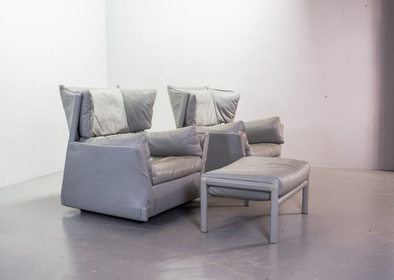 Image 1 of Fauteuil lounge luxueux « Viola d’Amore » de Piero de Martini, design italien du milieu du XXe siècle, en cuir gris dauphin. Ann