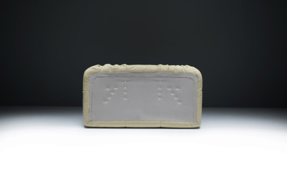 Image 1 of Originele Togo Medium Settee in beige leer 2007 - Michel Ducaroy - Ligne Roset