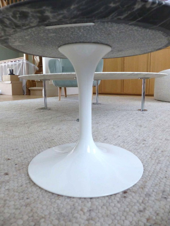 Image 1 of “Saarinen Side Table” pedestal table in satin Portoro Silver marble by Knoll design Eero Saarinen - 51 cm