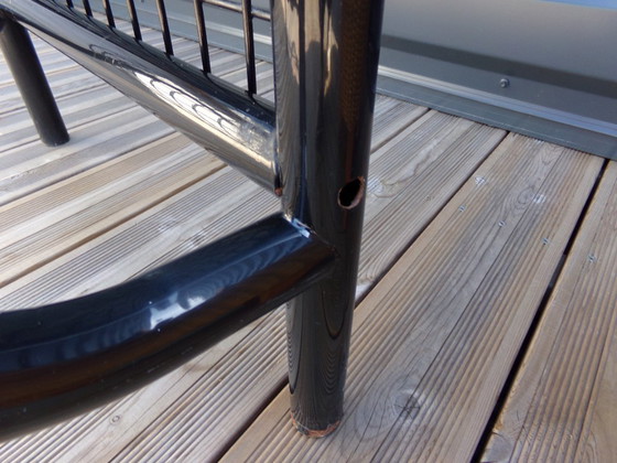 Image 1 of Coppia di poltrone nere in "rete metallica".