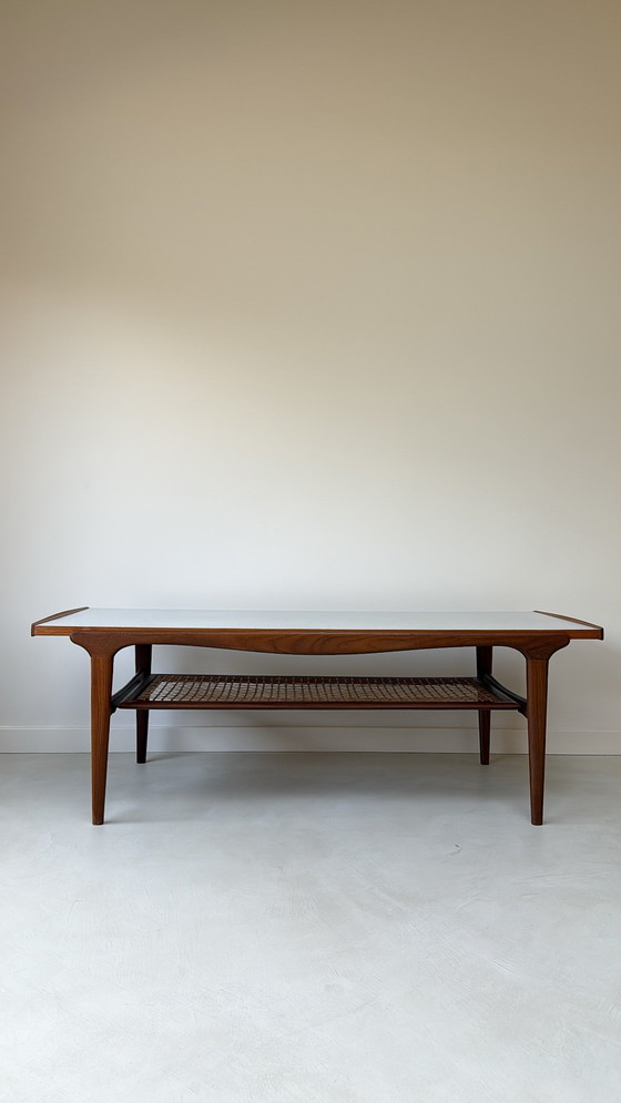 Image 1 of Vintage wooden coffee table with reversible Formica top