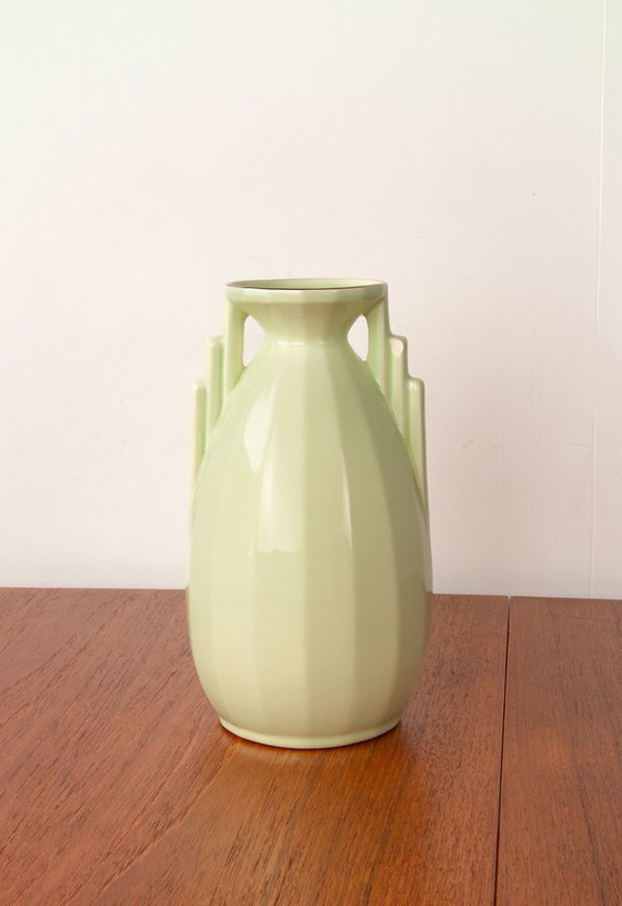 Image 1 of Vaso Art Déco in fine maiolica color verde mela, della manifattura Digoin-Sarreguemines, 1960.