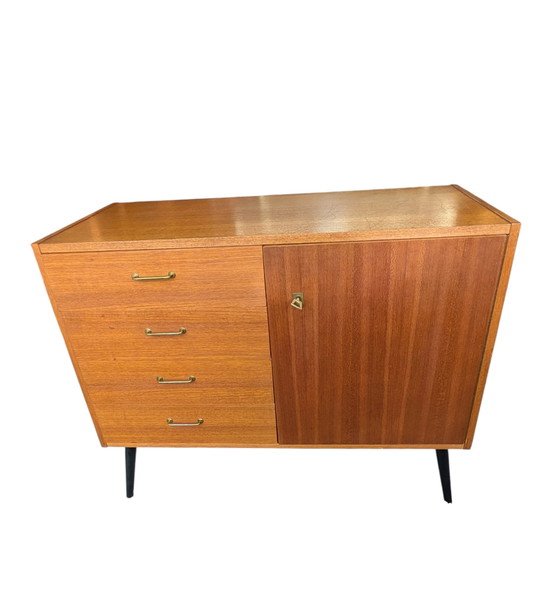 Image 1 of Vintage sideboard/chest of drawers