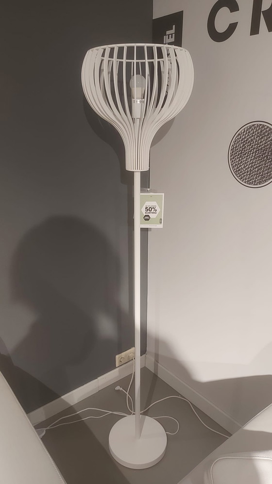 Image 1 of Lampada da terra Montel Wood