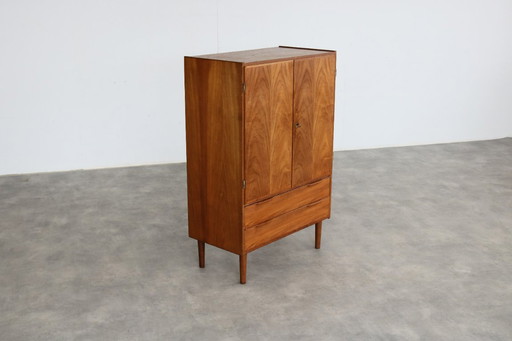 Vintage Deense kledingkast