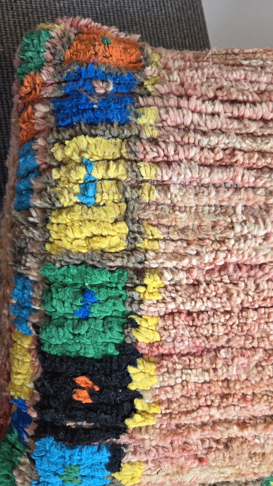 Image 1 of Pouf berbero fatto a mano in lana