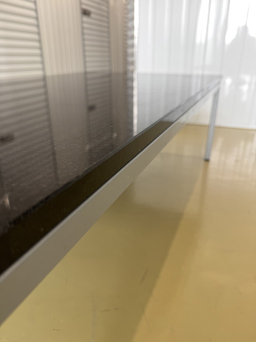 Table basse en granit