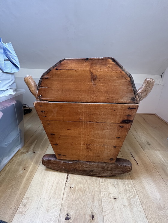 Image 1 of Antieke wieg