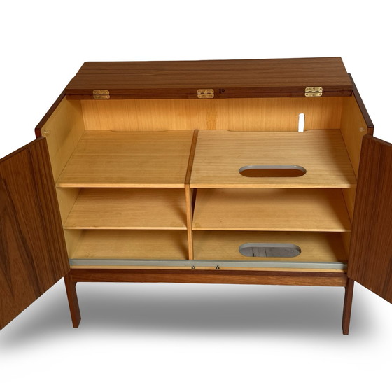 Image 1 of Mobile per impianto stereo/Hi-Fi HG Furniture - Anni '60 circa - Marcato - Legno di teak