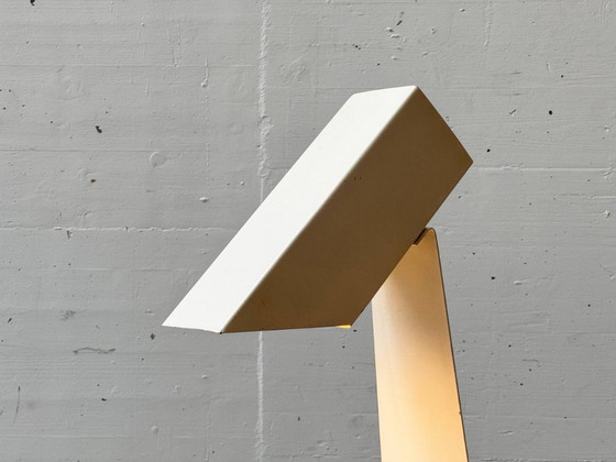 Image 1 of Minimalistische metalen tafellamp, jaren 80