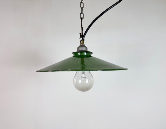 Image 1 of Industriële groene emaille lamp, jaren 1950