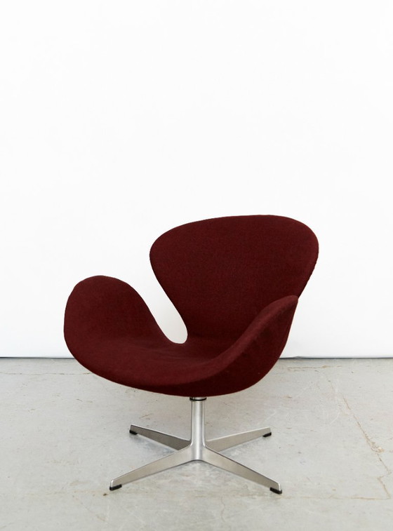 Image 1 of Sedia Cigno di Arne Jacobsen per Fritz Hansen