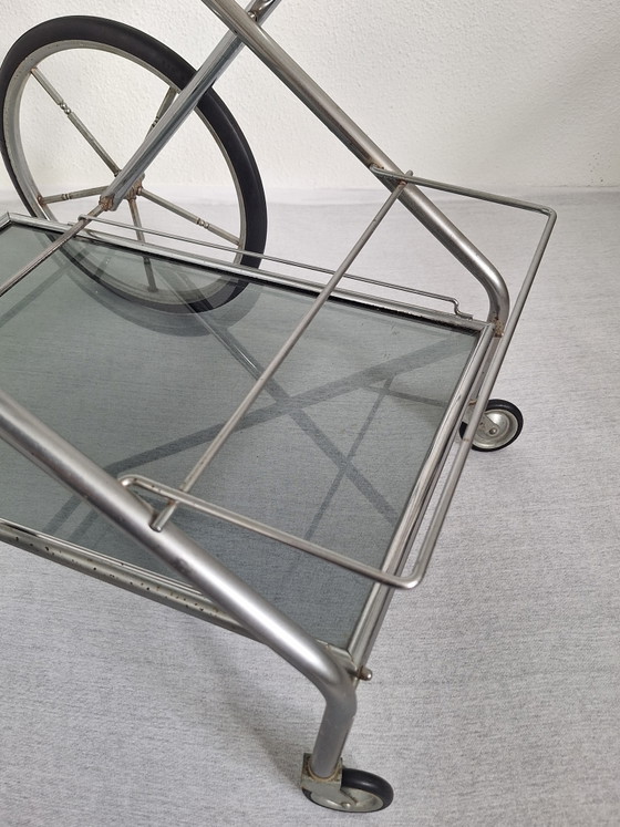 Carrello per bevande/carrello di servizio in stile Art Déco, anni '60 – Oggetti decorativi, Chrome, Glass (photo 6 of 9)