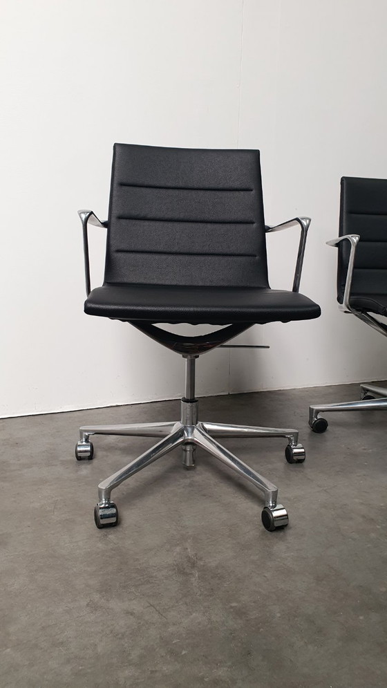 Image 1 of 4x Valea Elle 409 design office chair ICF wheels
